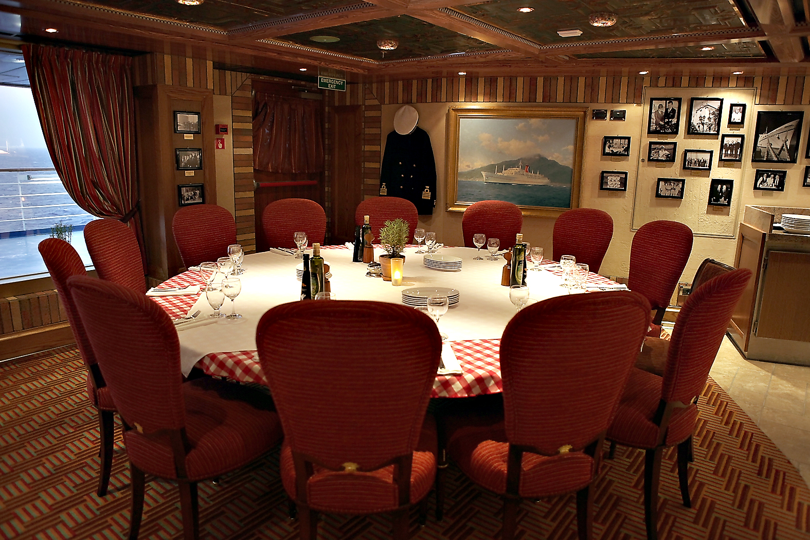 Carnival Breeze Cucina del Capitano 1.jpg